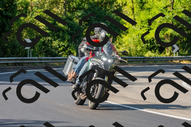 20250906101559_-R020779_r2