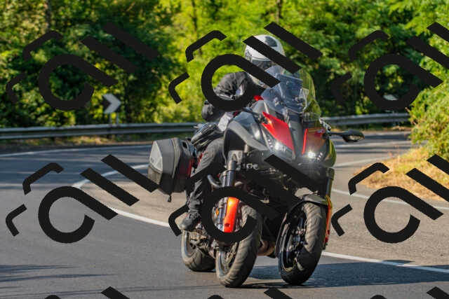 20250906101603_-R020787_r2