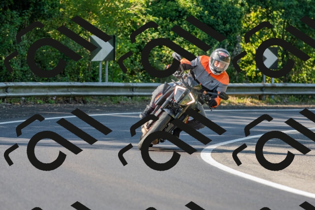 20250906101714_-R020803_r2