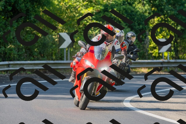 20250906101858_-R020815_r2