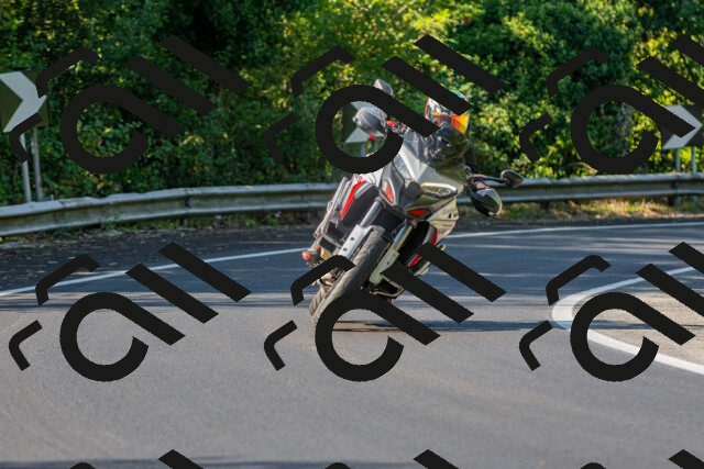 20250906101903_-R020819_r2