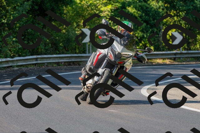 20250906101903_-R020820_r2