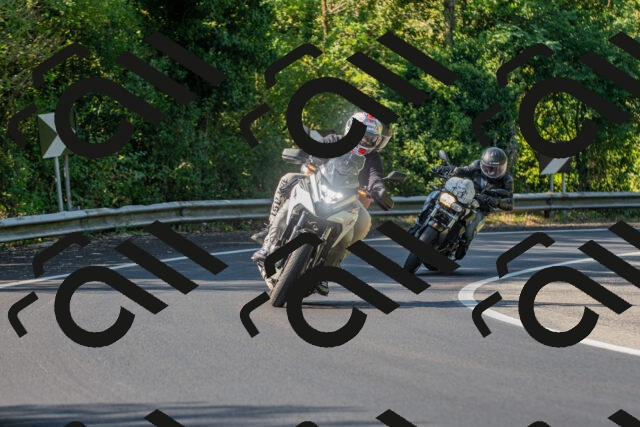 20250906102010_-R020841_r2