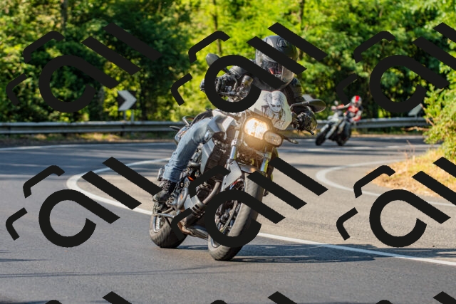 20250906102011_-R020845_r2