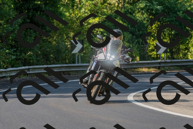 20250906102015_-R020852_r2