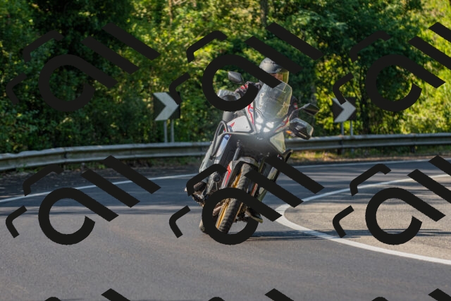 20250906102015_-R020853_r2