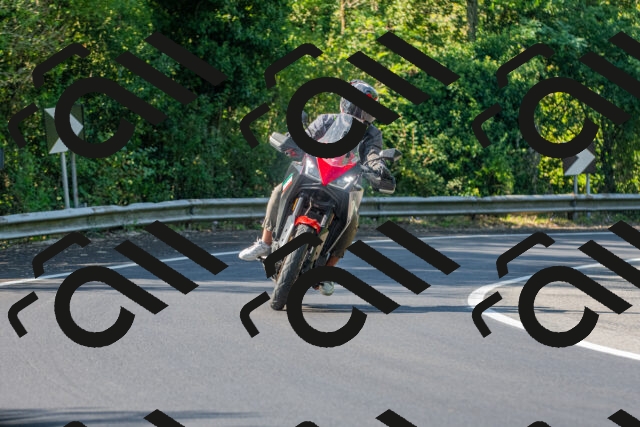 20250906102755_-R020875_r2