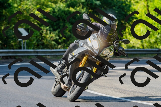 20250906103118_-R020886_r2