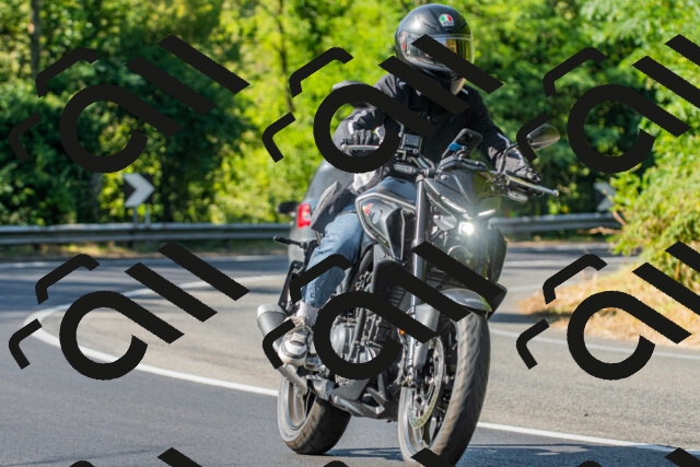 20250906103145_-R020892_r2