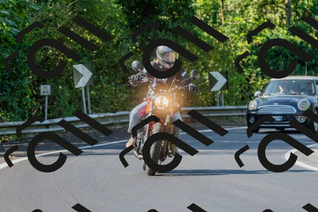 20250906103325_-R020895_r2