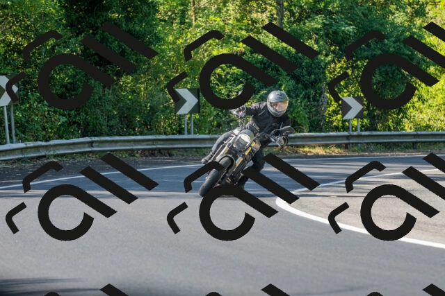 20250906103353_-R020898_r2