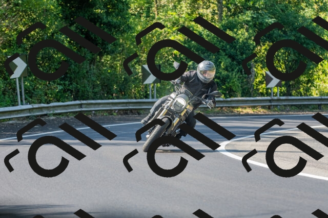 20250906103353_-R020899_r2