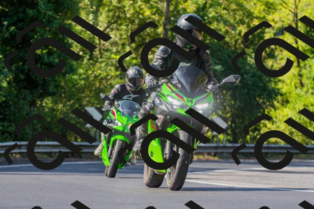 20250906103855_-R020929_r2