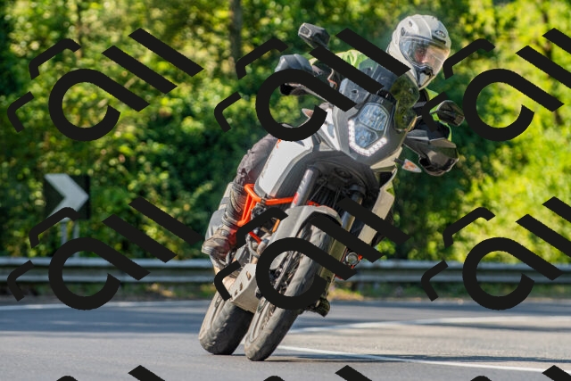 20250906103935_-R020937_r2