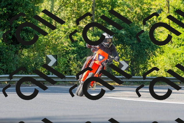 20250906104330_-R020939_r2