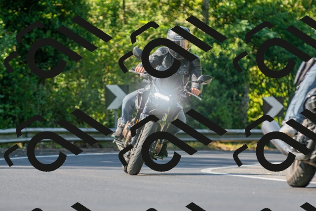 20250906104353_-R020954_r2