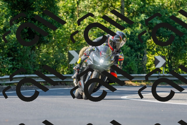 20250906105104_-R021005_r2