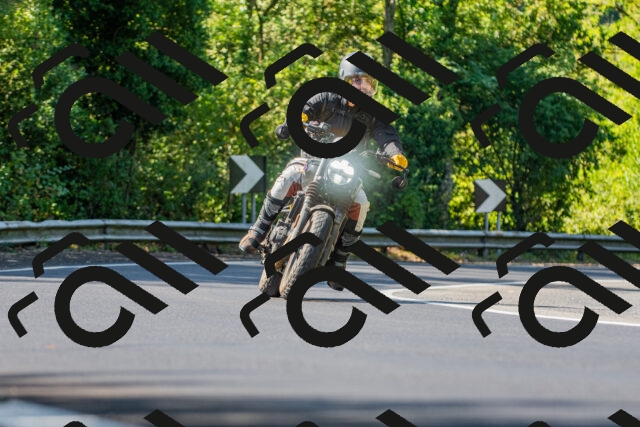 20250906105438_-R021018_r2