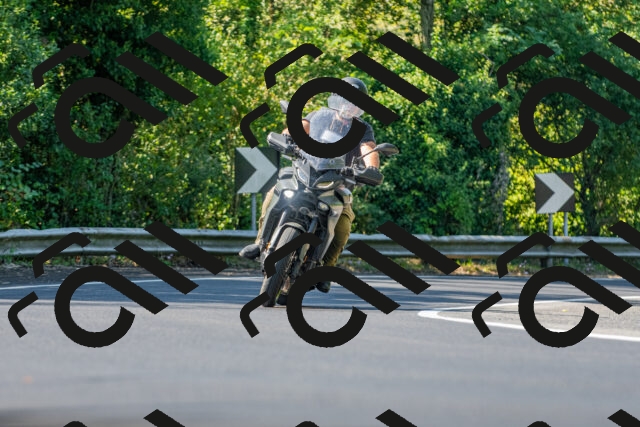 20250906105450_-R021022_r2