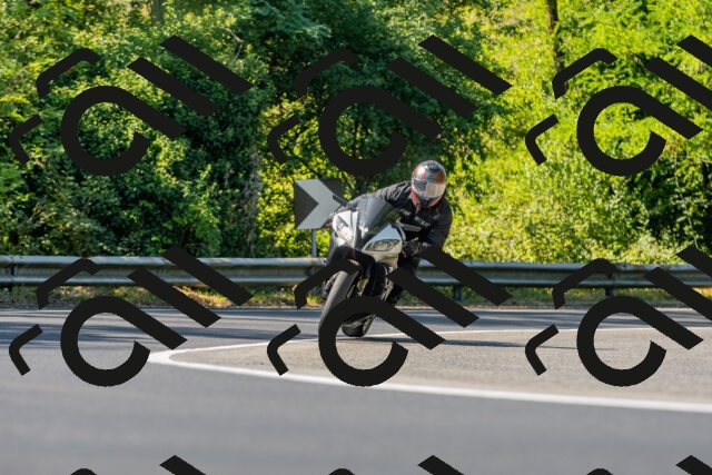 20250906111017_-R021079_r2