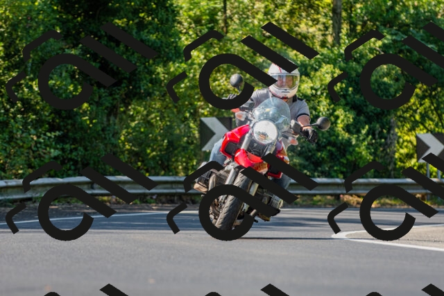 20250906111100_-R021082_r2