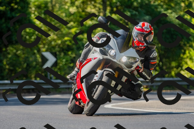 20250906111237_-R021088_r2