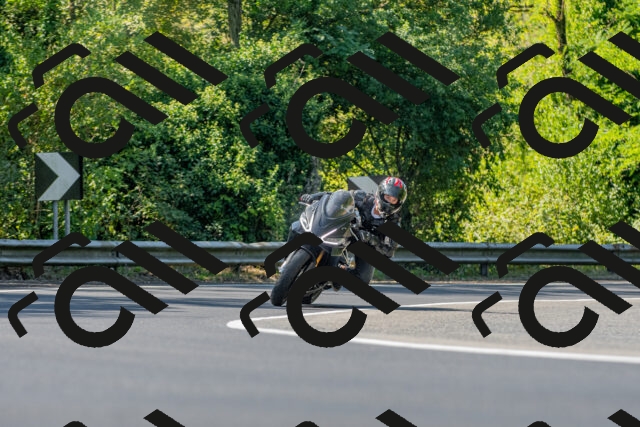 20250906112043_-R021149_r2