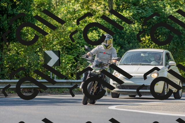 20250906112247_-R021159_r2