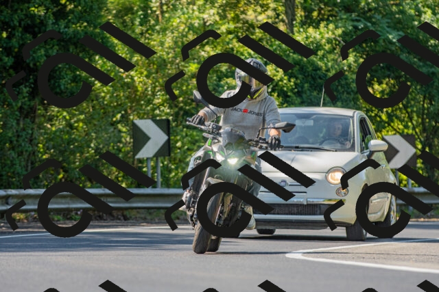 20250906112247_-R021160_r2