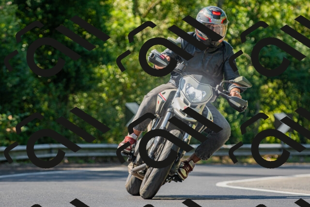 20250906113017_-R021168_r2