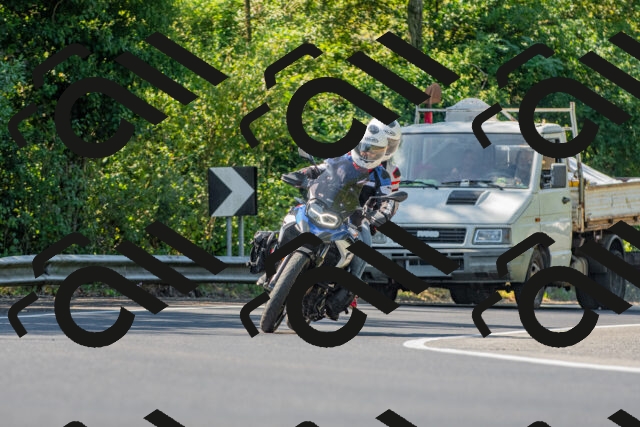 20250906113346_-R021173_r2