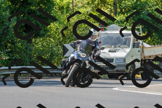 20250906113347_-R021174_r2