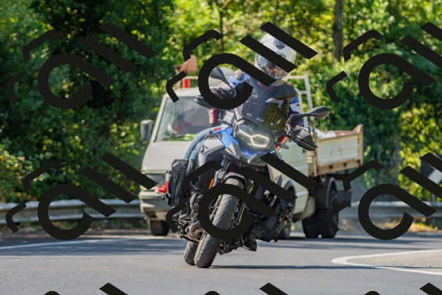 20250906113347_-R021176_r2