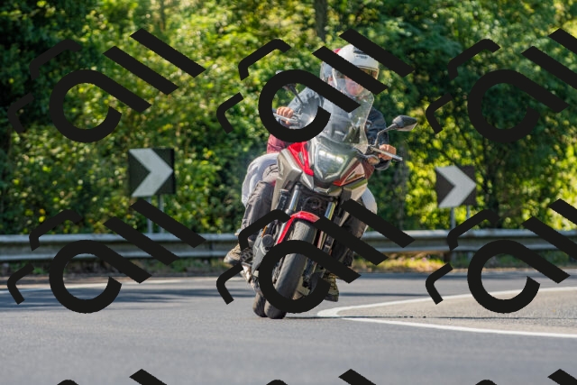 20250906113825_-R021191_r2