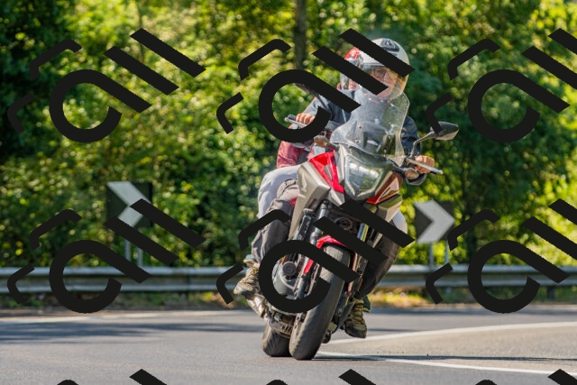 20250906113825_-R021192_r2