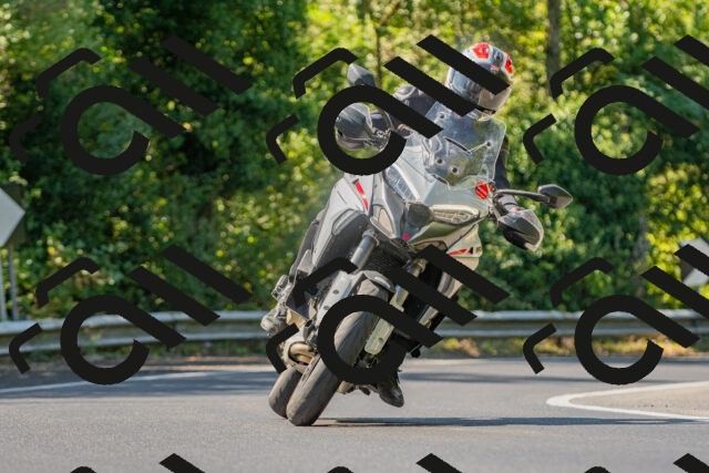 20250906113838_-R021196_r2