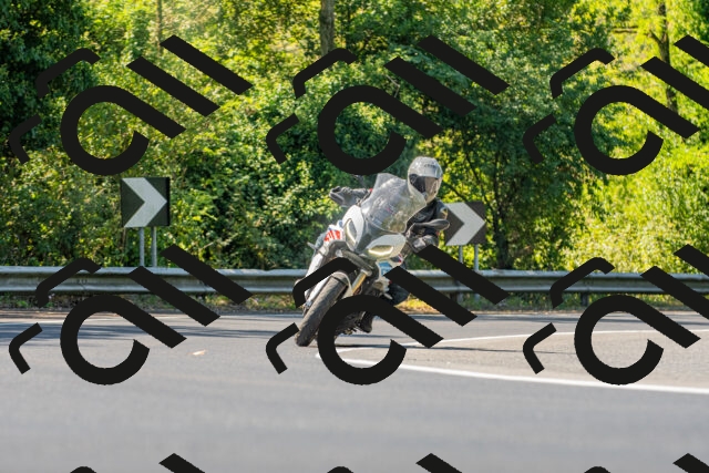 20250906114827_-R021230_r2