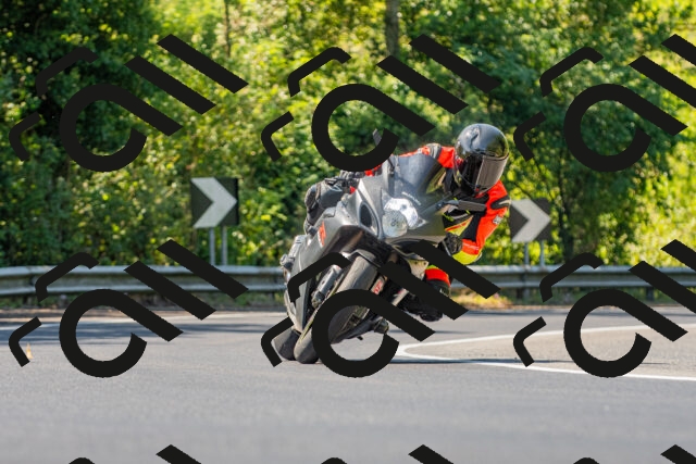 20250906114830_-R021237_r2