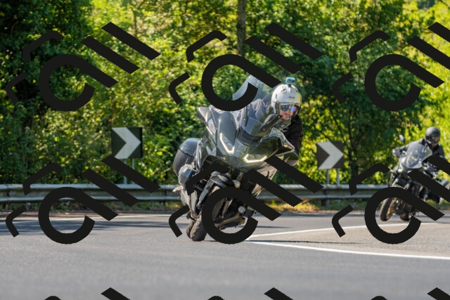 20250906114908_-R021253_r2