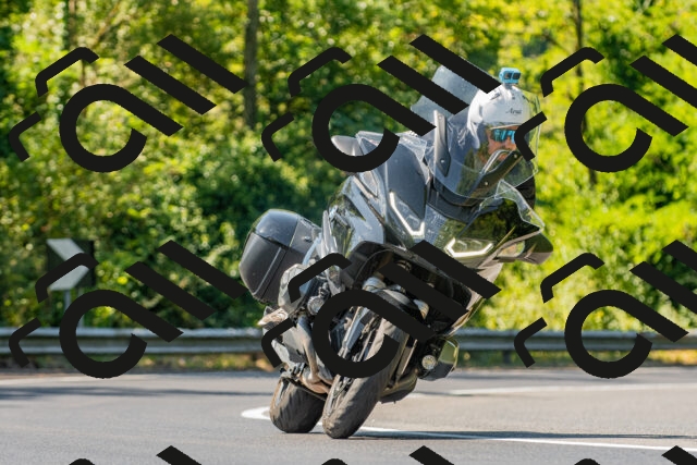 20250906114908_-R021255_r2