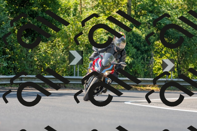 20250906115124_-R021271_r2