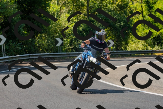 20250906120944_-R021300_r2