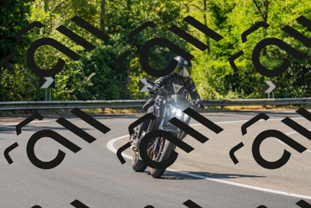 20250906120957_-R021306_r2