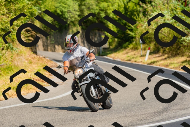 20250906121712_-R021335_r2