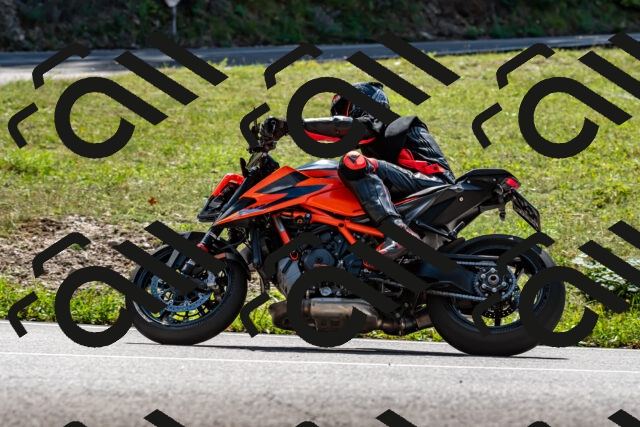 202509071253-_DSC8289_d2_