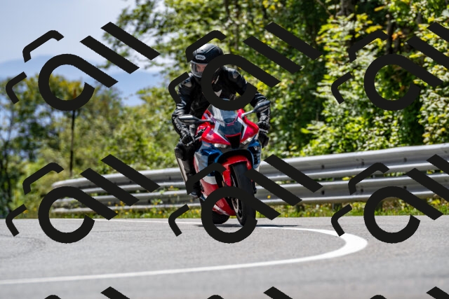 202509071321-DSC_8467_d2_