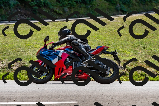 202509071321-DSC_8469_d2_