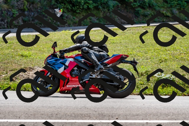 202509071321-DSC_8470_d2_