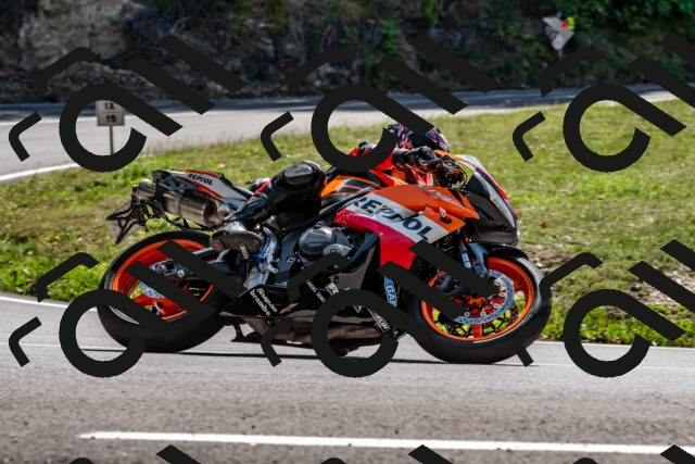 202509071325-DSC_8484_d2_