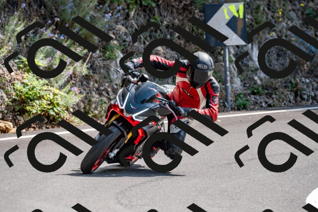 202509071344-DSC_8533_d2_